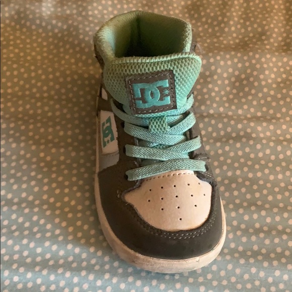 DC Kids 2-7 REBOUND UL MID-TOP Mint Sneakers US 6 - Picture 3 of 5